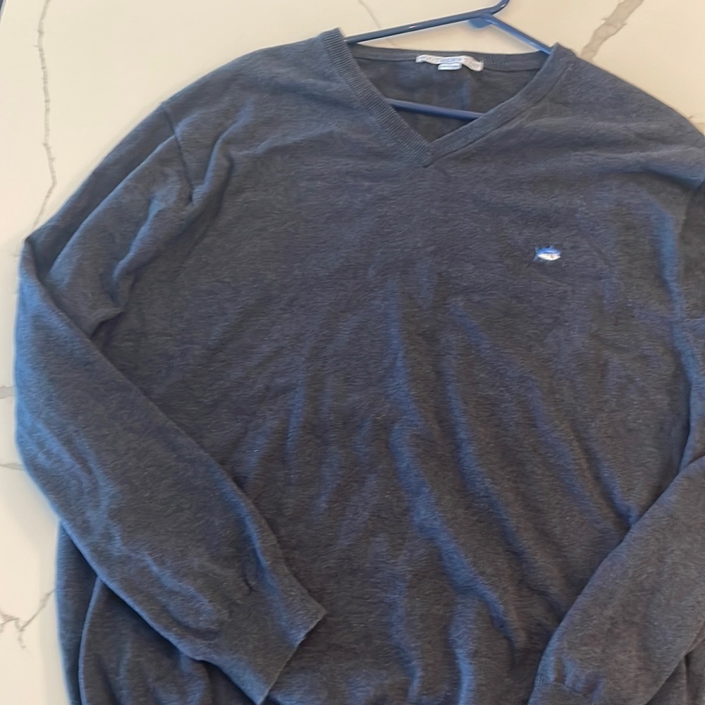 Southern Tide XL gray sweater one twice, Excellent condition!